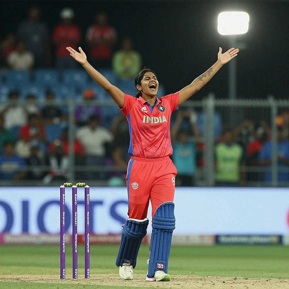 স্যামসনের ভরসা আর হোপের ধৈর্য: ২৪৮ তাড়ার মাঝখানে ভারতের ধস কোথায় লুকিয়ে ছিল