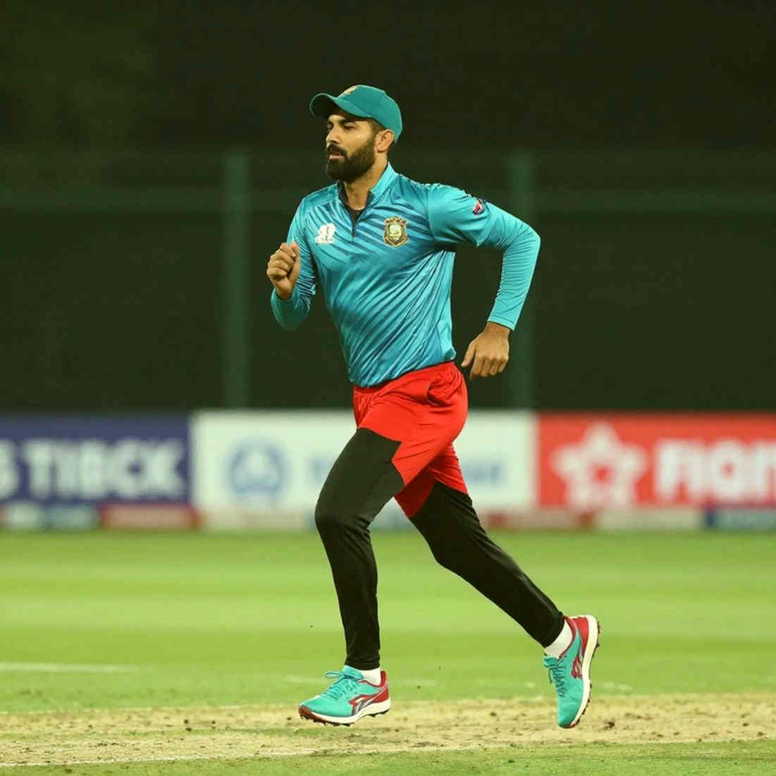 কেন্দ্রীয় চুক্তির বাইরে দাঁড়ানো নিউজিল্যান্ড: ব্রেসওয়েলের 'ক্যাজুয়াল' পথ এবং টি-টোয়েন্টি লিগের নীরব টান